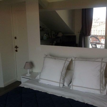 Apartment Pied A Terre With Terrazza In Milan City Center Buitenkant foto